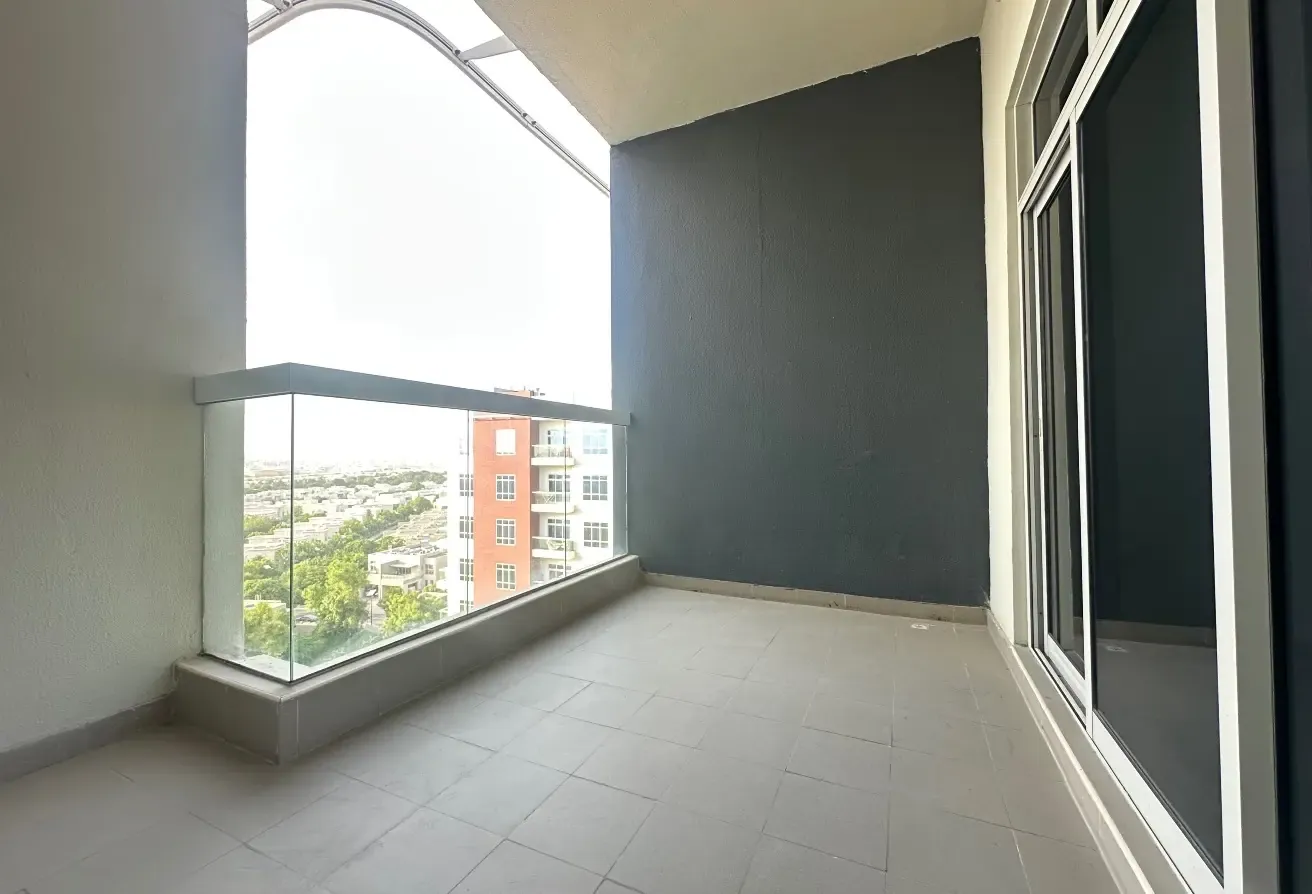 Massive size|Prime location|well maintained|