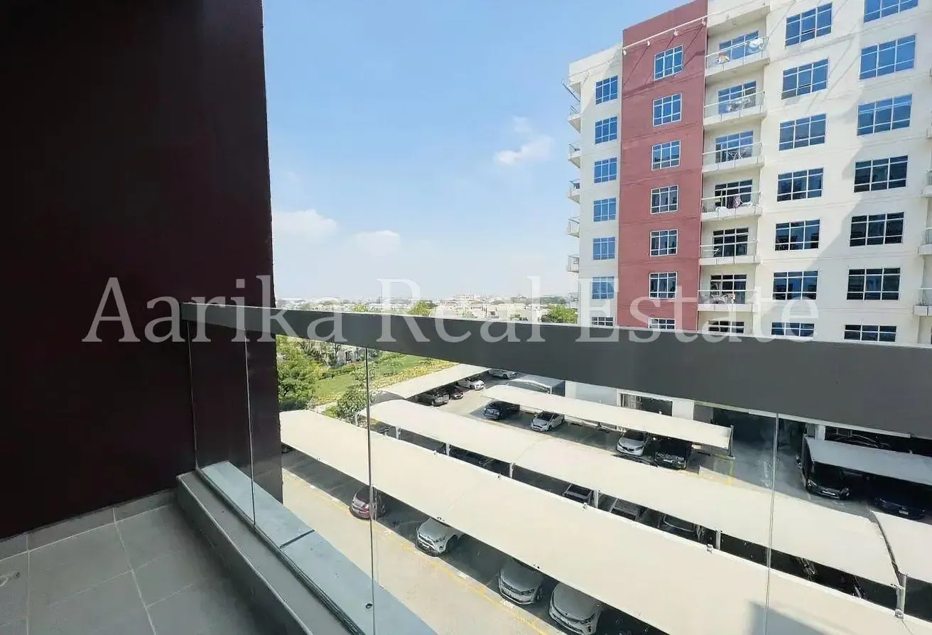 Spacious1BR | Natural Light | Balcony Views