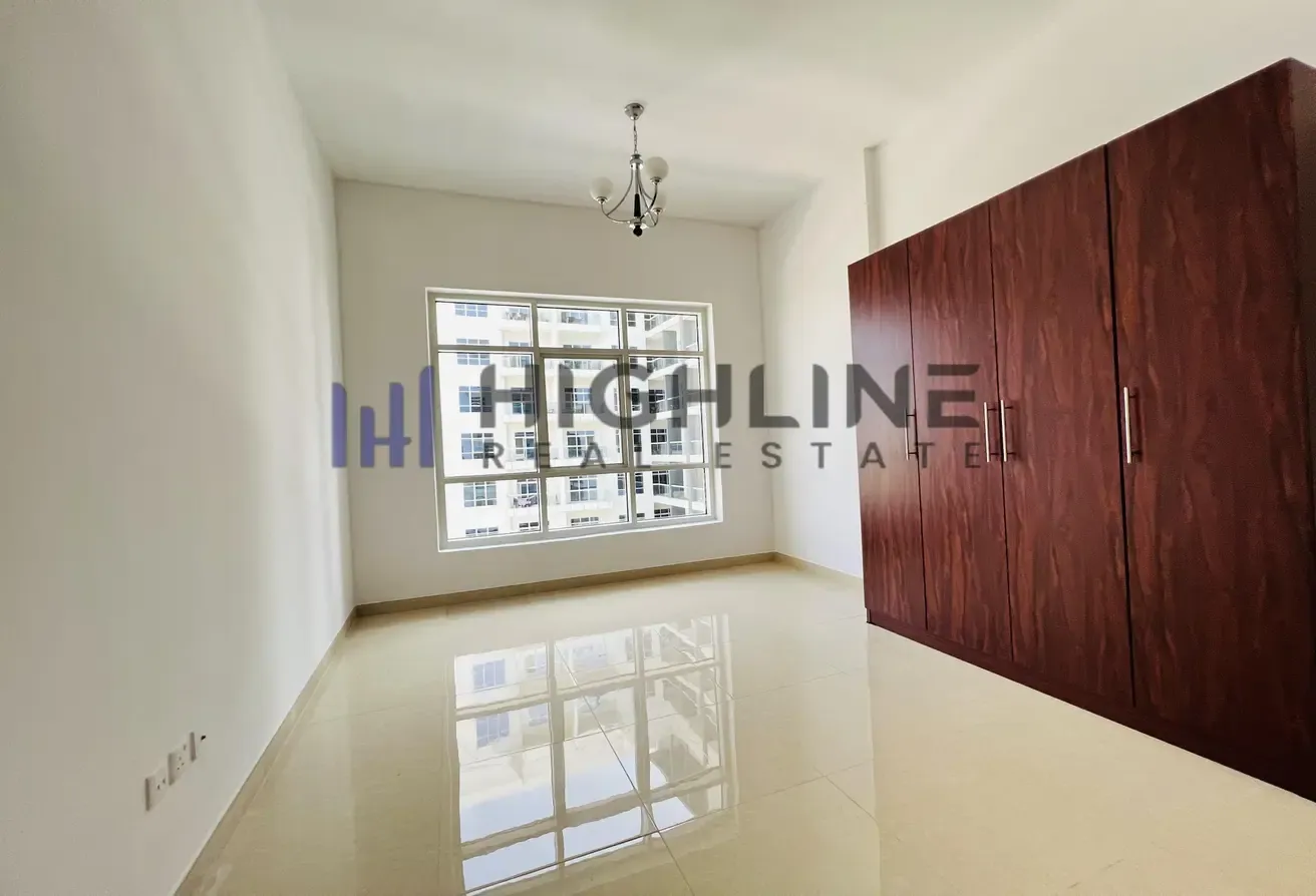 Elegant 1BHK | Near Souq Extra | Ready to Move