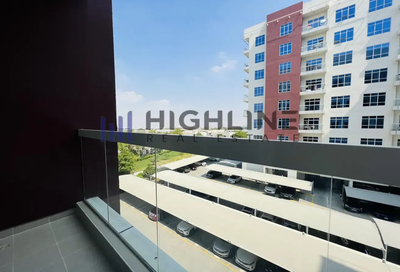 Elegant 1BHK | Near Souq Extra | Ready to Move