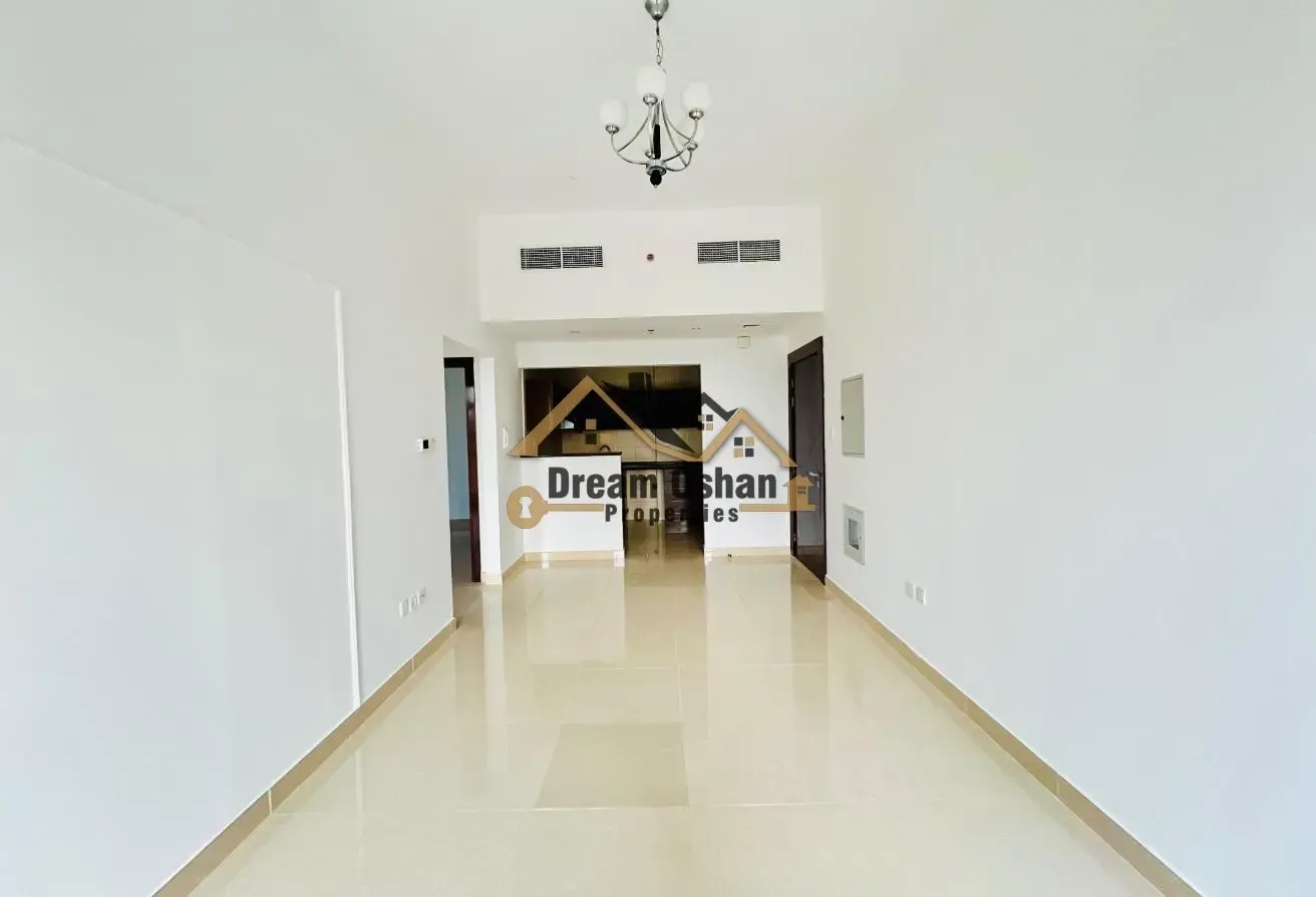 2 BR Apartment in Dubai Silicon Oasis with Balcony