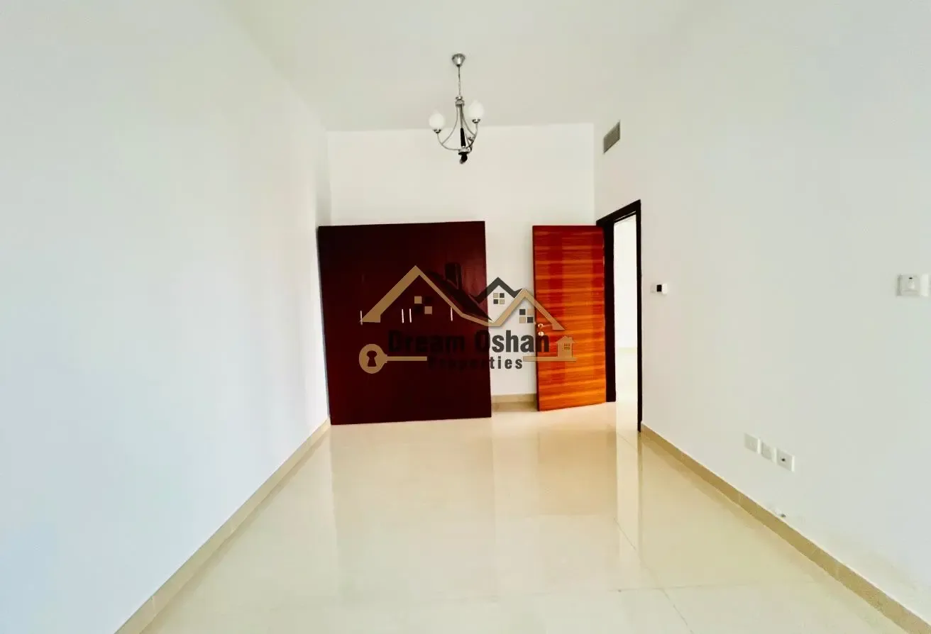 2 BR Apartment in Dubai Silicon Oasis with Balcony