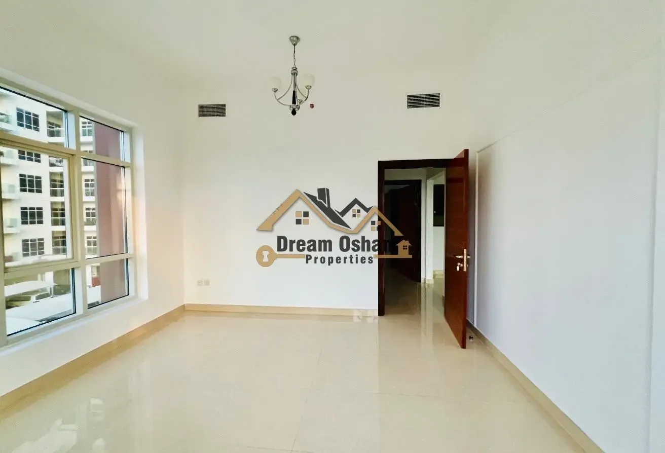 2 BR Apartment in Dubai Silicon Oasis with Balcony