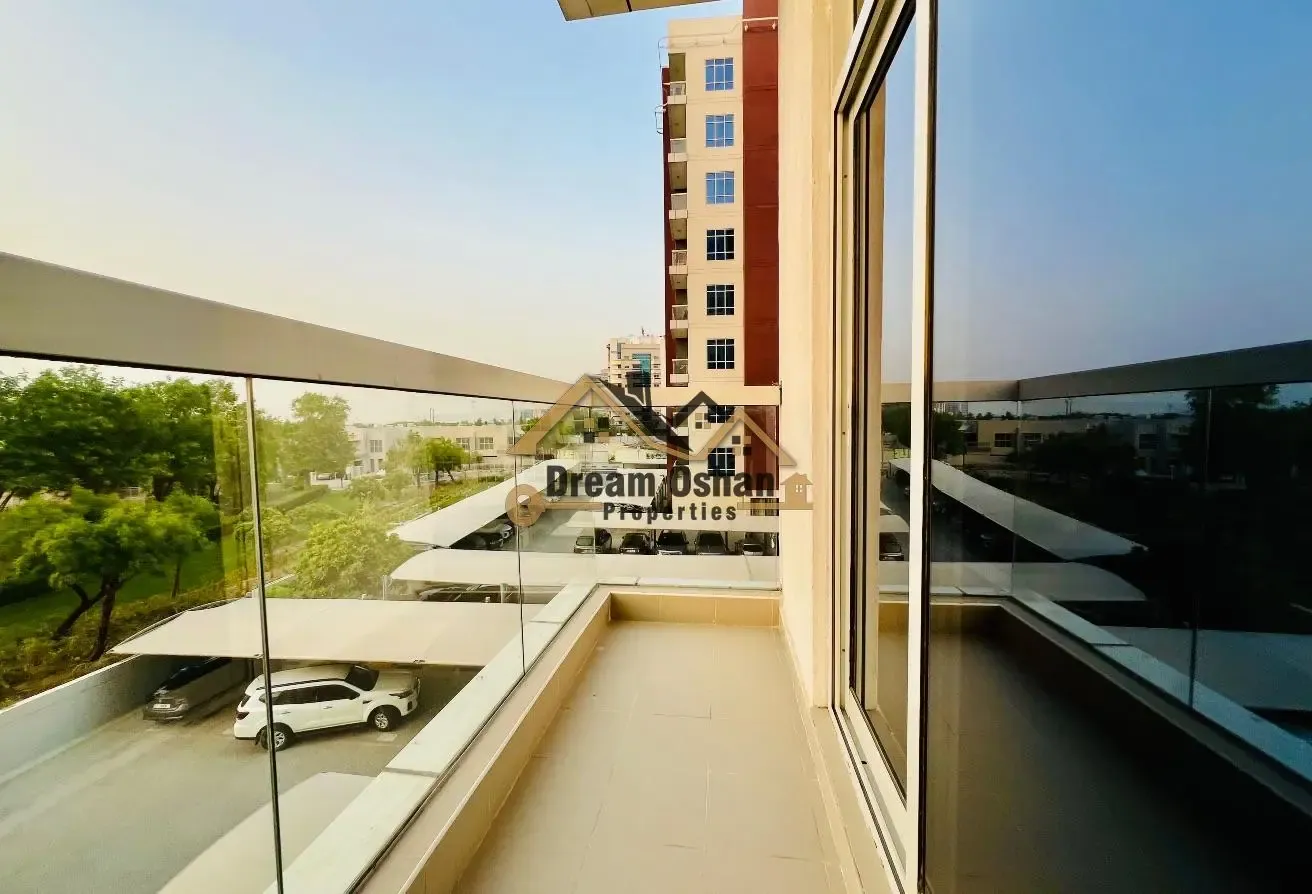 2 BR Apartment in Dubai Silicon Oasis with Balcony