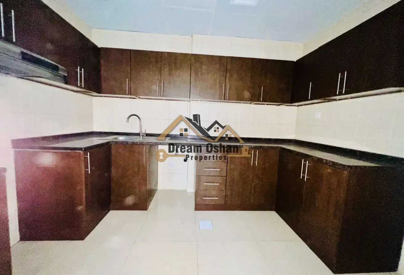 2 BR Apartment in Dubai Silicon Oasis with Balcony