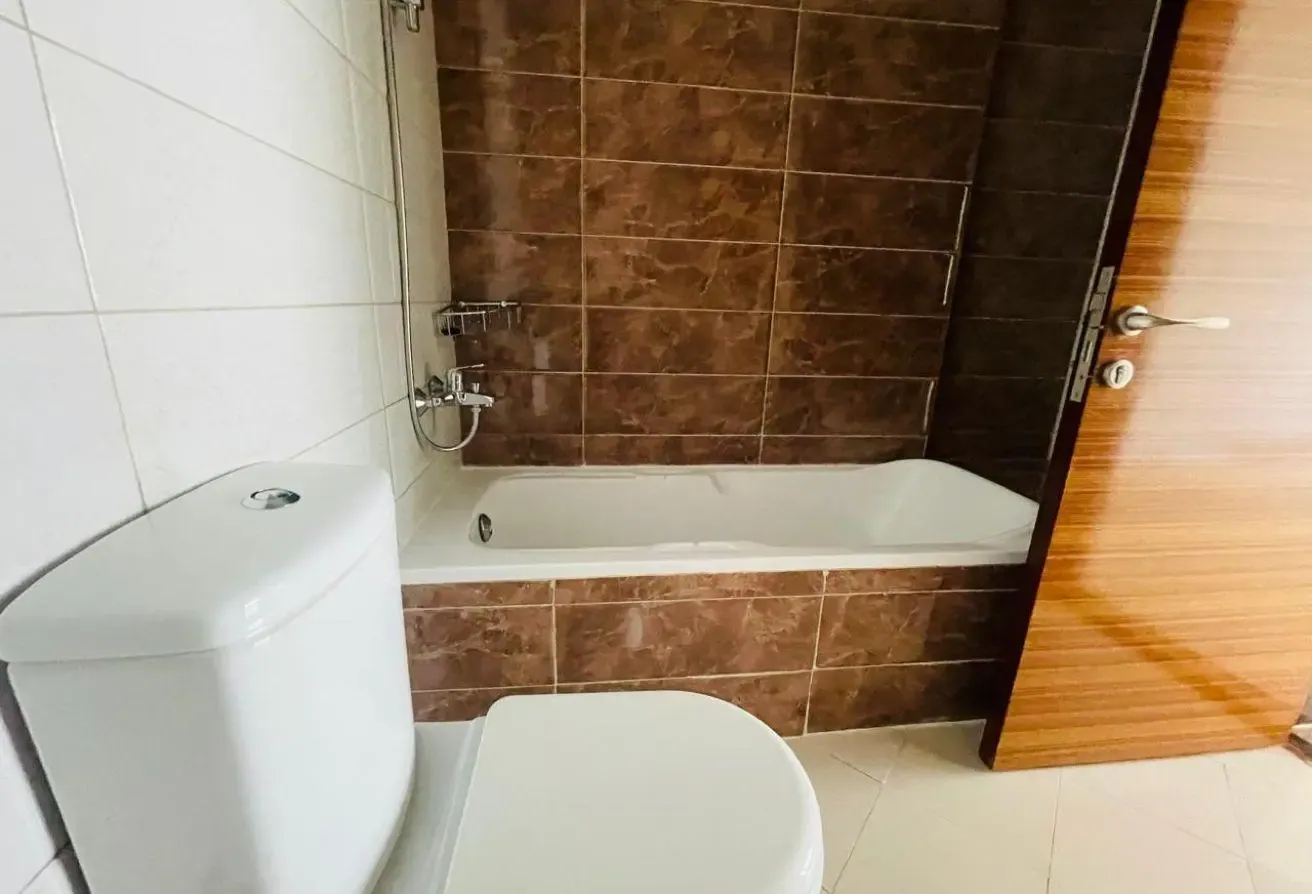 Bonus Month Included | 1BHK 2 Bath | Balcony | DSO