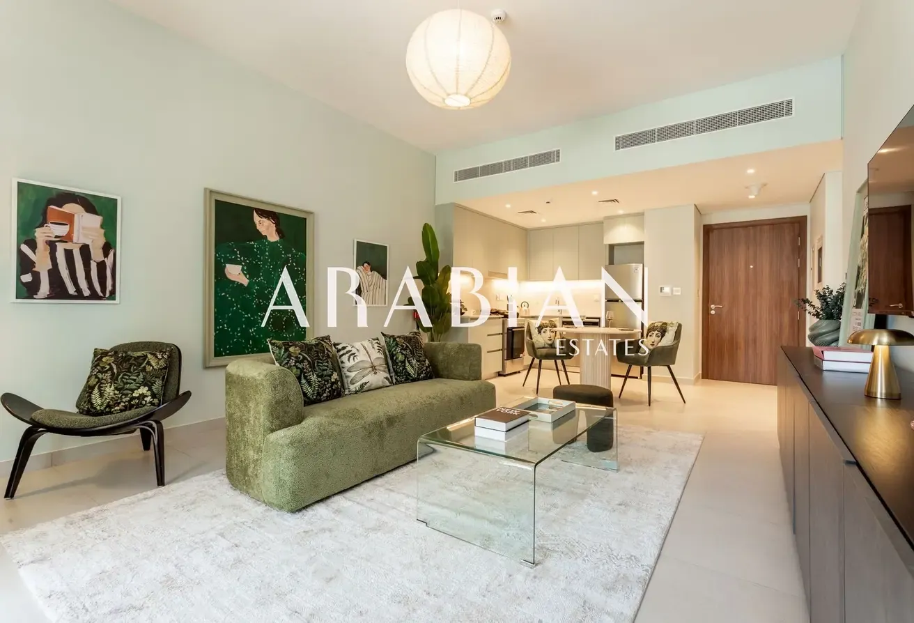 Upgraded | Fully Furnished | Pool View
