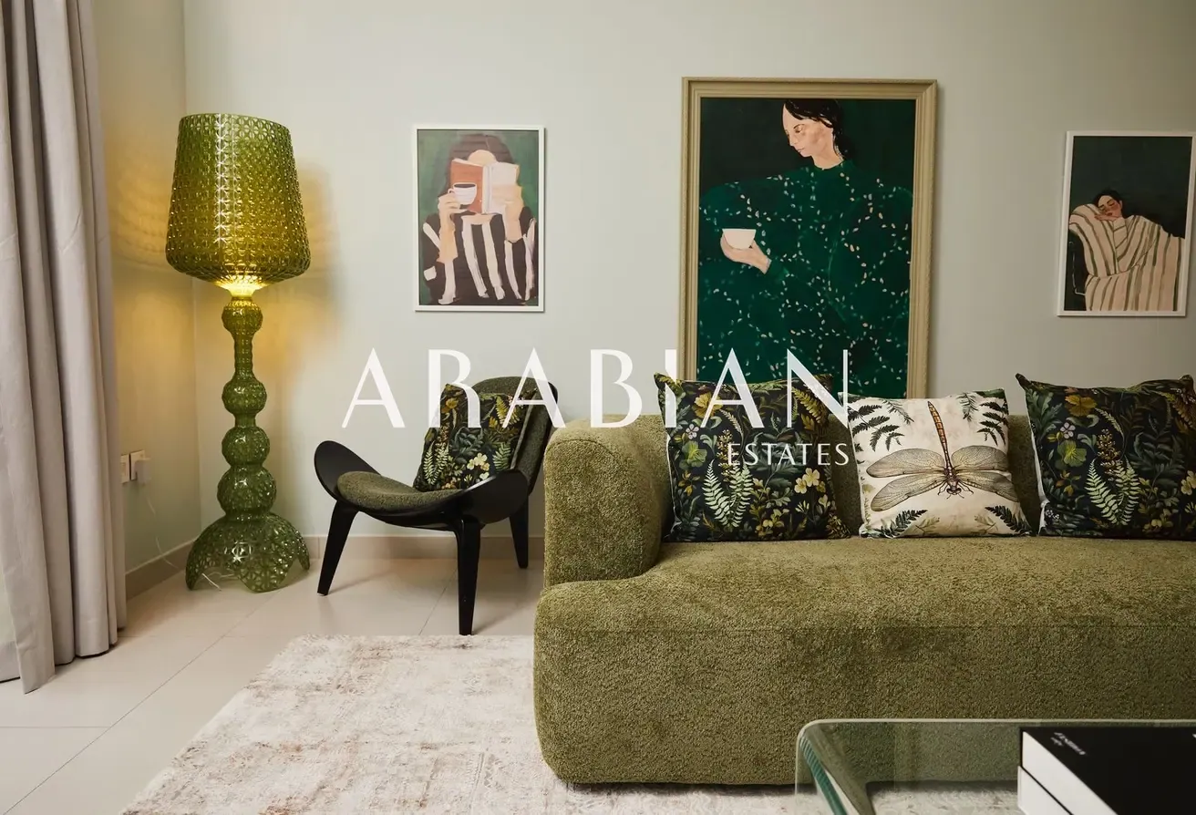 Upgraded | Fully Furnished | Pool View