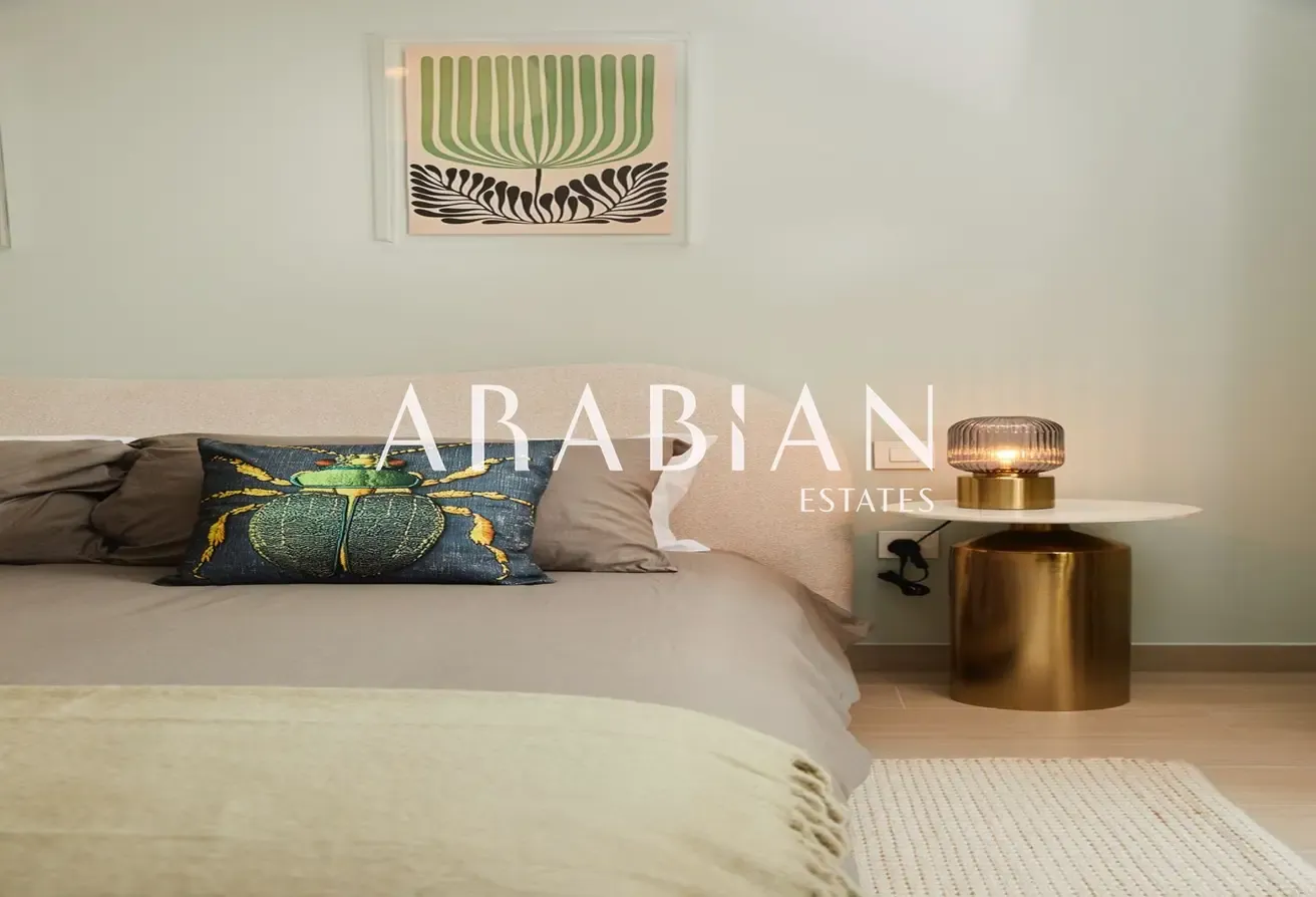 Upgraded | Fully Furnished | Pool View