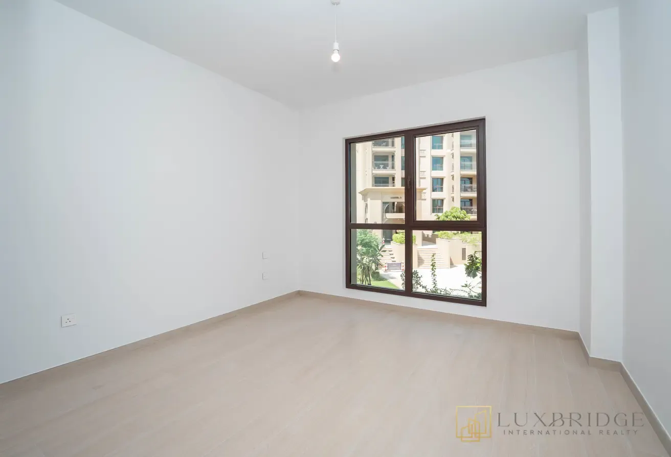 Unfurnished | vacant  | 1 or 2 Cheques