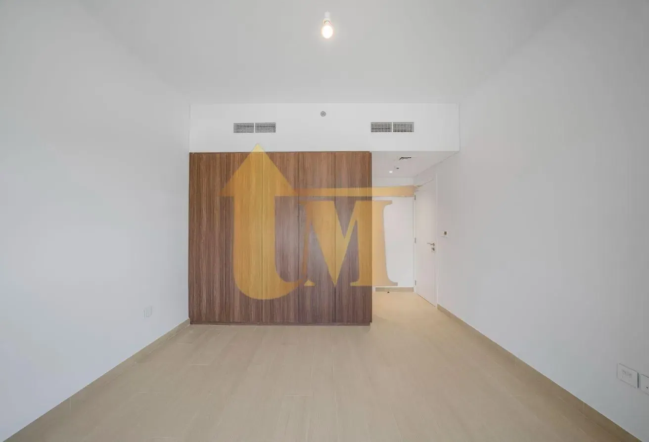Prime Location | Brand new | Best Layout
