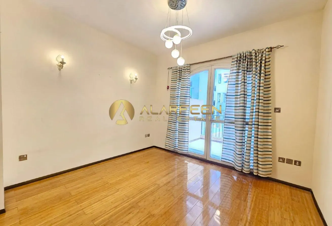Exclusive | 4BR + Study Room | Well-Maintained