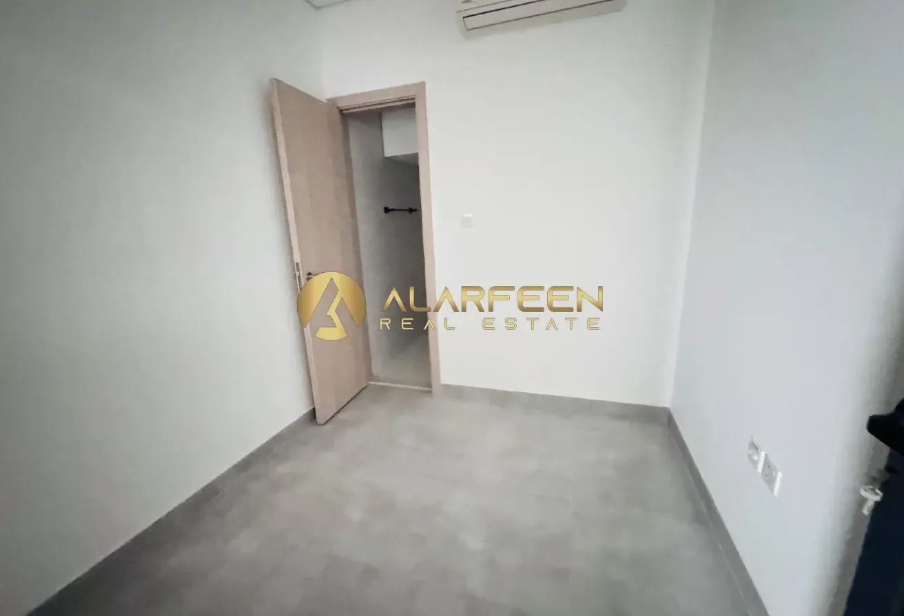 Offer 4BHK + Maid | Unfurnished  | Book now