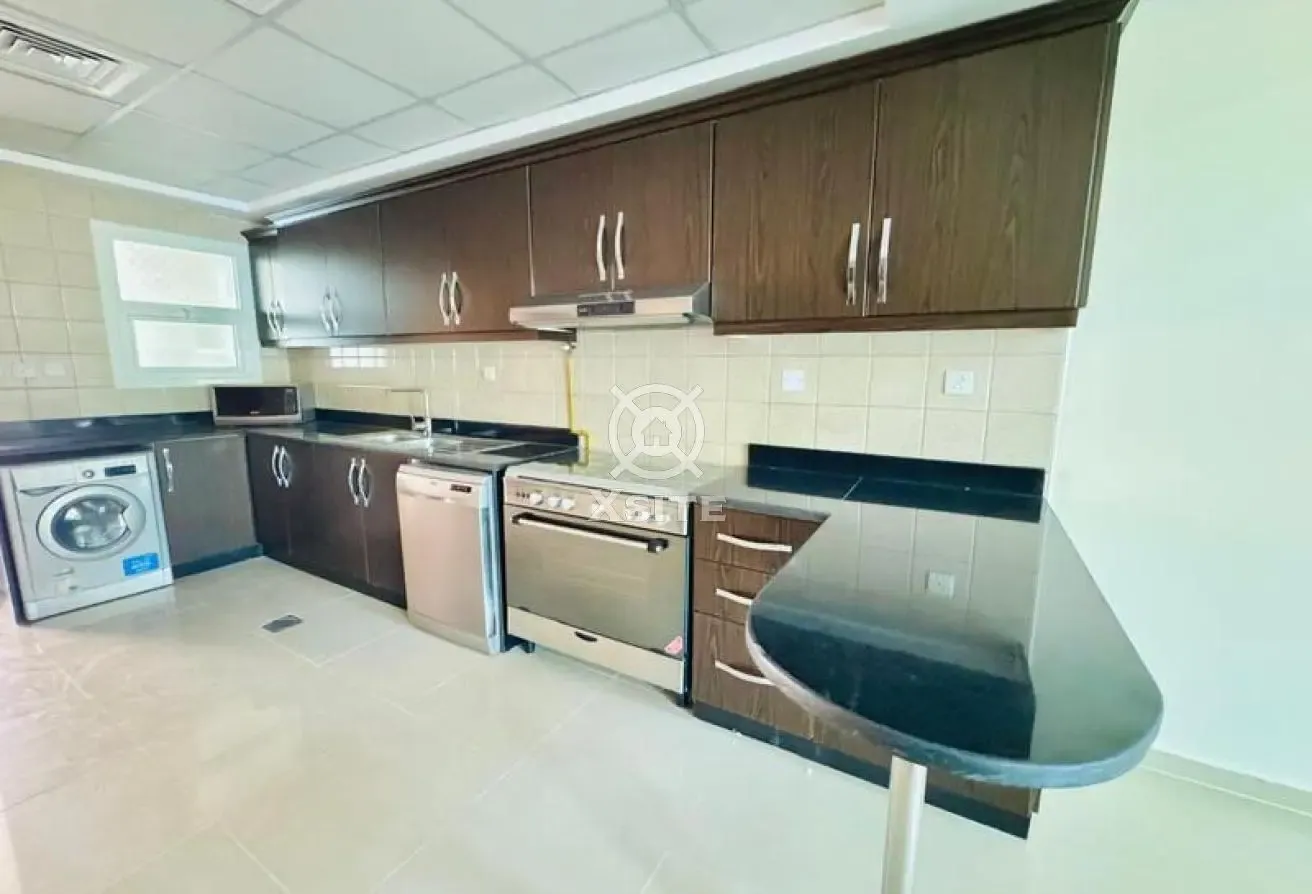 Multiple Cheques|Ready to Move |Spacious