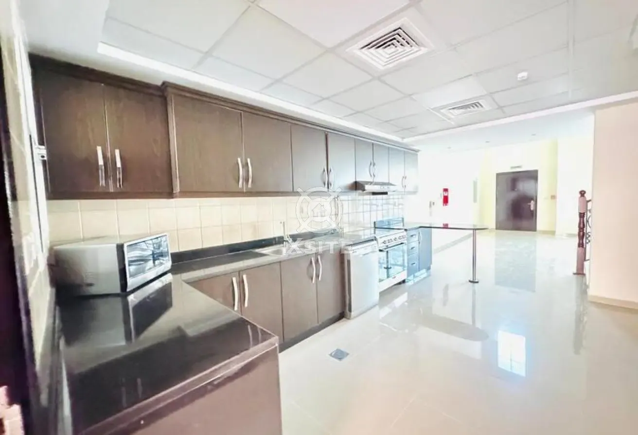 Multiple Cheques|Ready to Move |Spacious