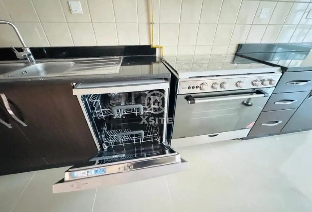 Multiple Cheques|Ready to Move |Spacious