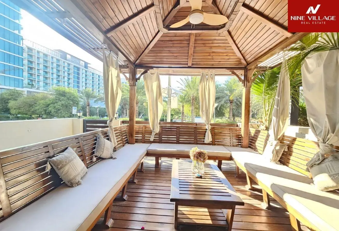 Exclusive Luxury 4BR Townhouse | Park Facing