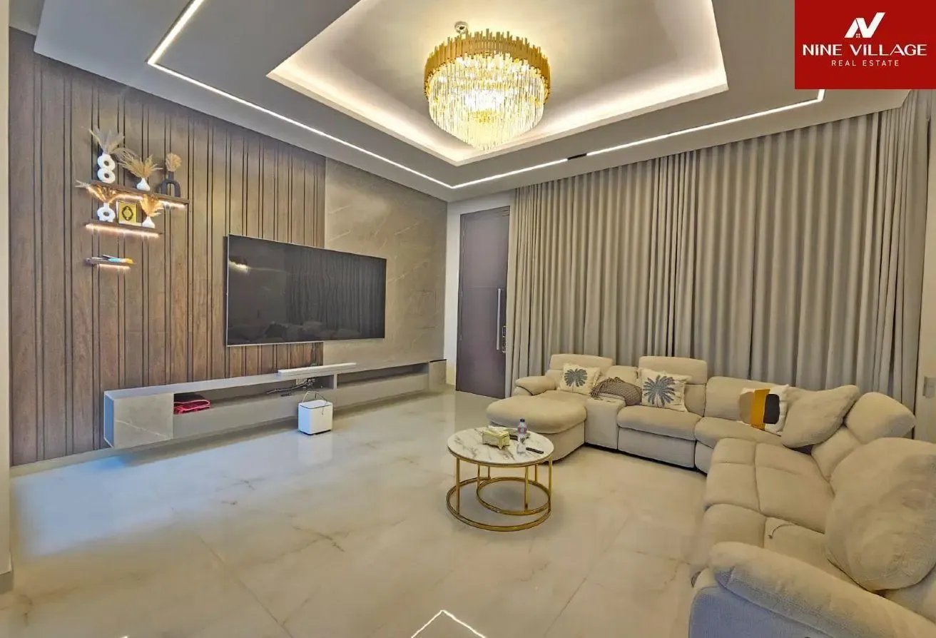 Exclusive Luxury 4BR Townhouse | Park Facing