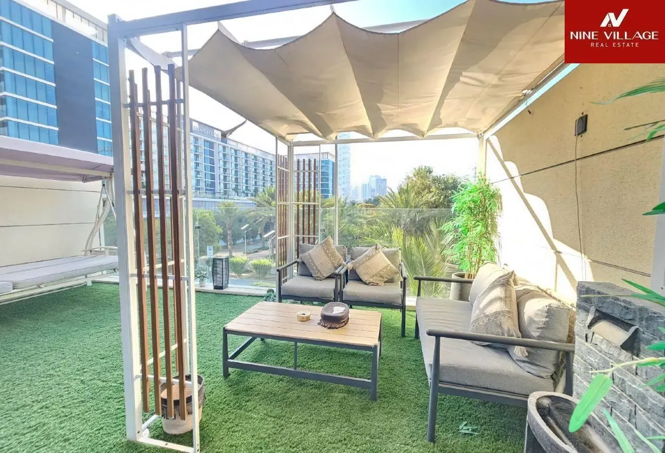 Exclusive Luxury 4BR Townhouse | Park Facing
