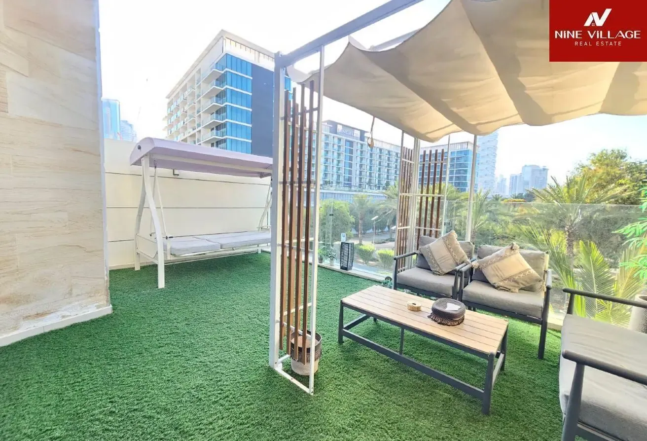 Exclusive Luxury 4BR Townhouse | Park Facing