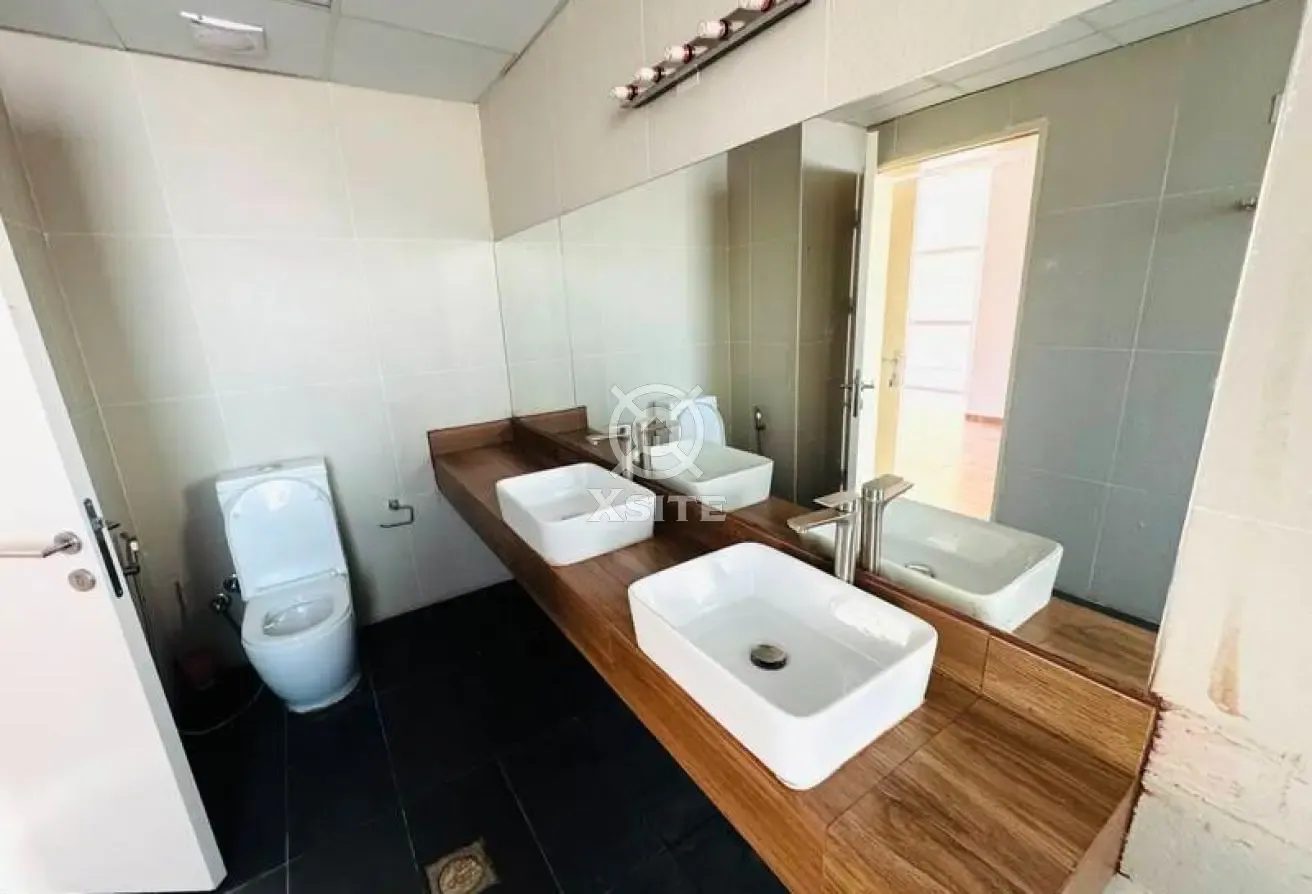 Renovated 4 BR | Huge Layout | Multiple Options