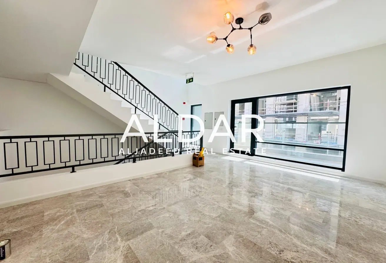 G+2 | Corner Unit | With Amenities | Vacant