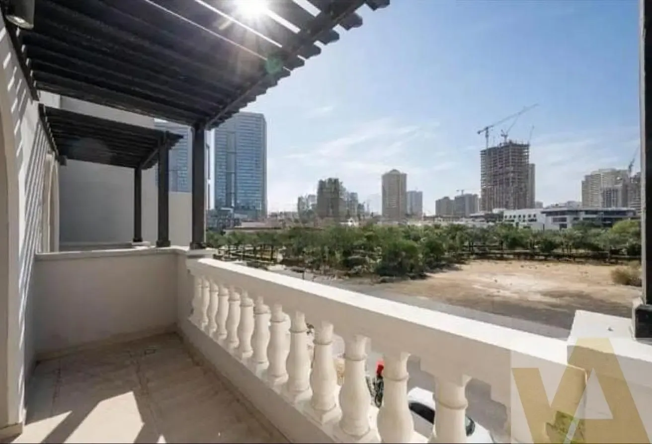 Vacant Soon | Fully Upgraded | high celling