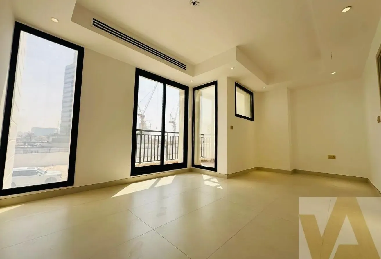Amazing | park view | with Elevator