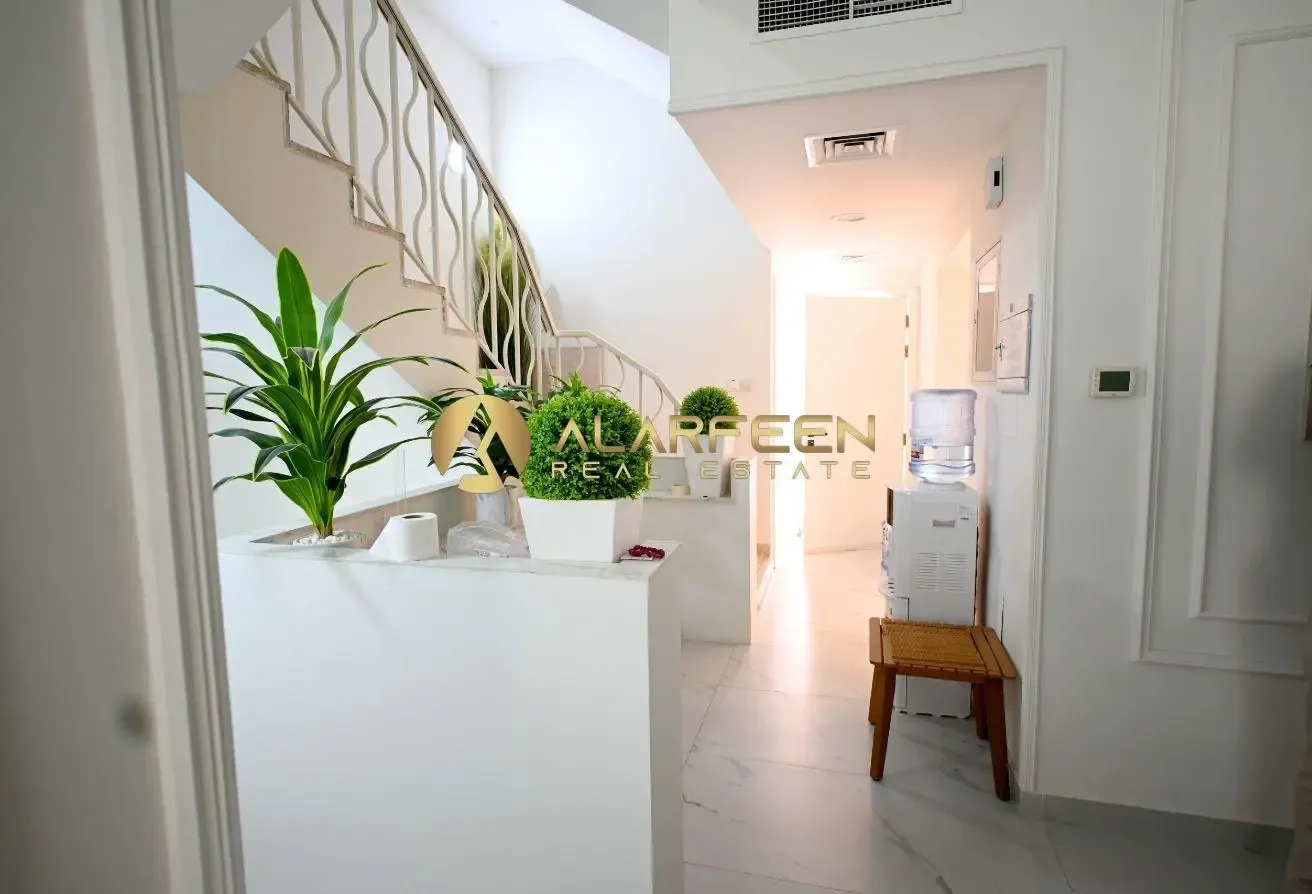 Spacious 4BHK | Maid's Room | Private Garden