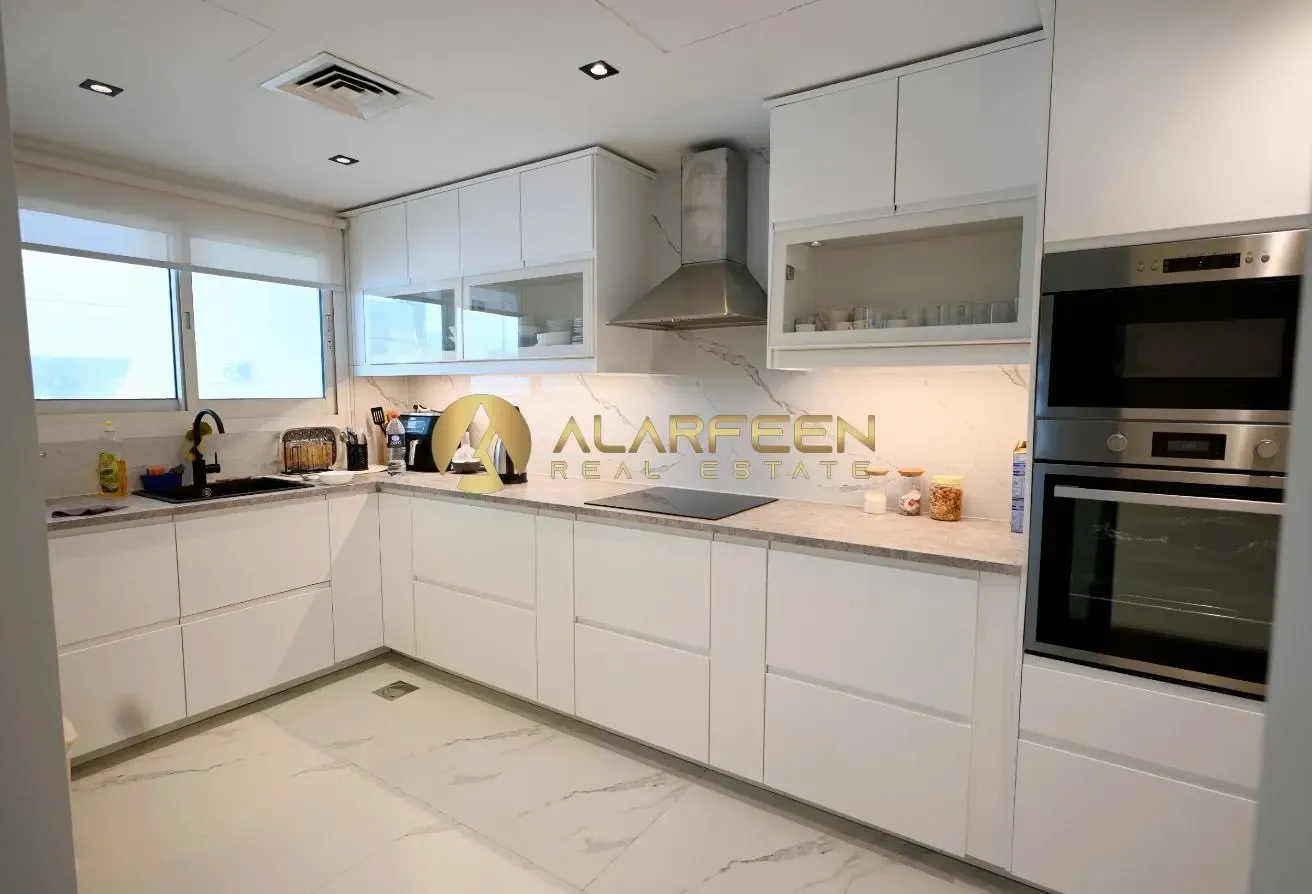 Spacious 4BHK | Maid's Room | Private Garden