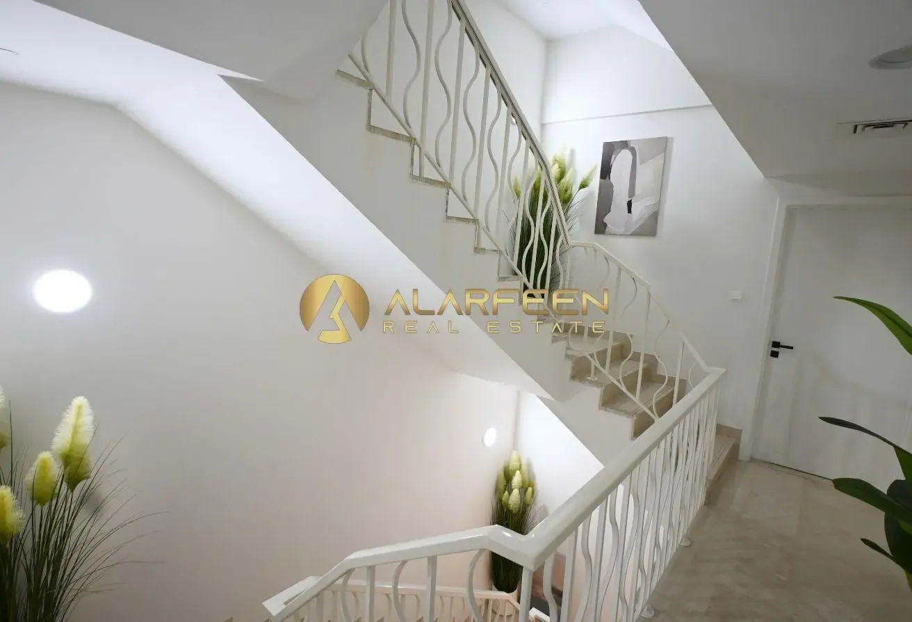 Spacious 4BHK | Maid's Room | Private Garden