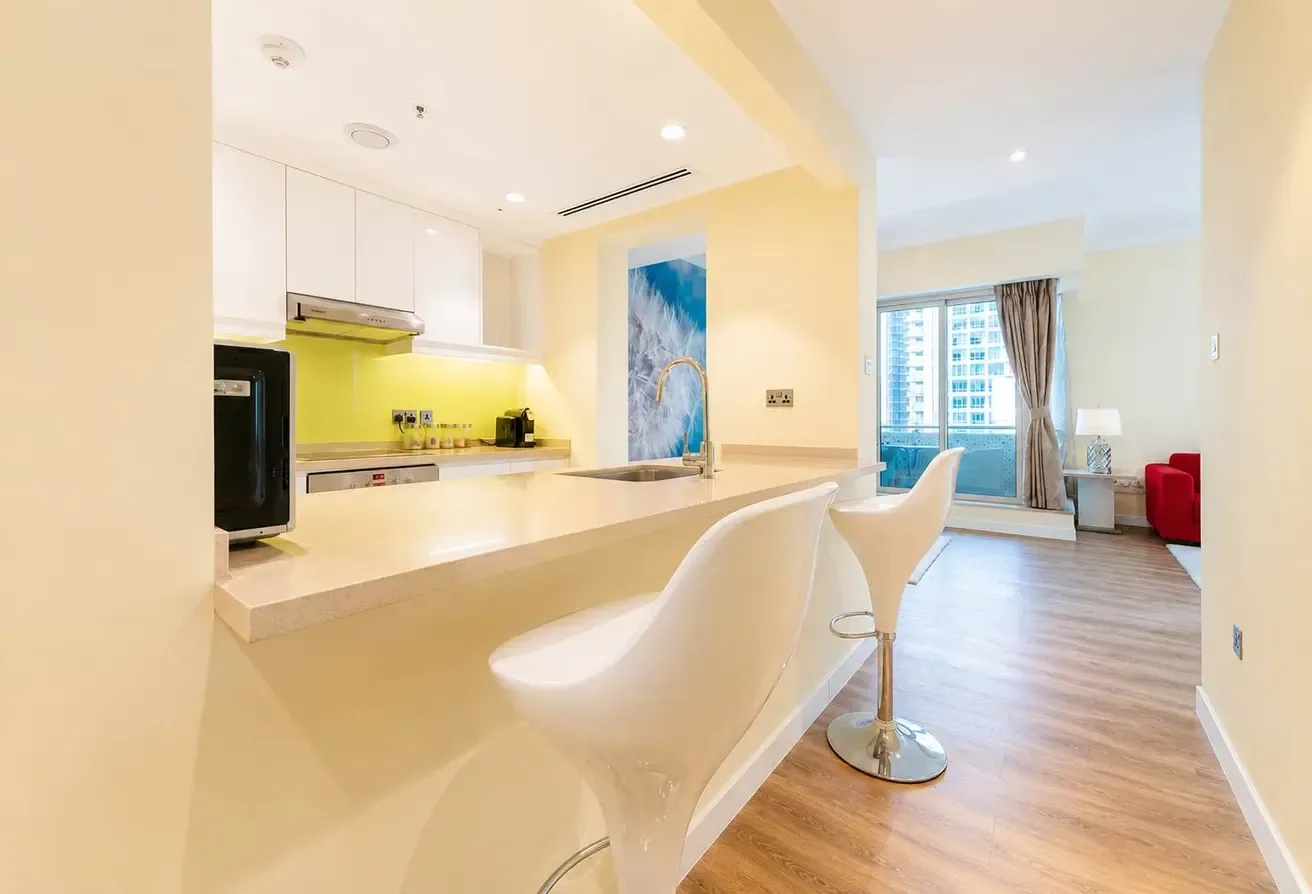 Dubai Marina 1BR Apartment with Gym & Pool