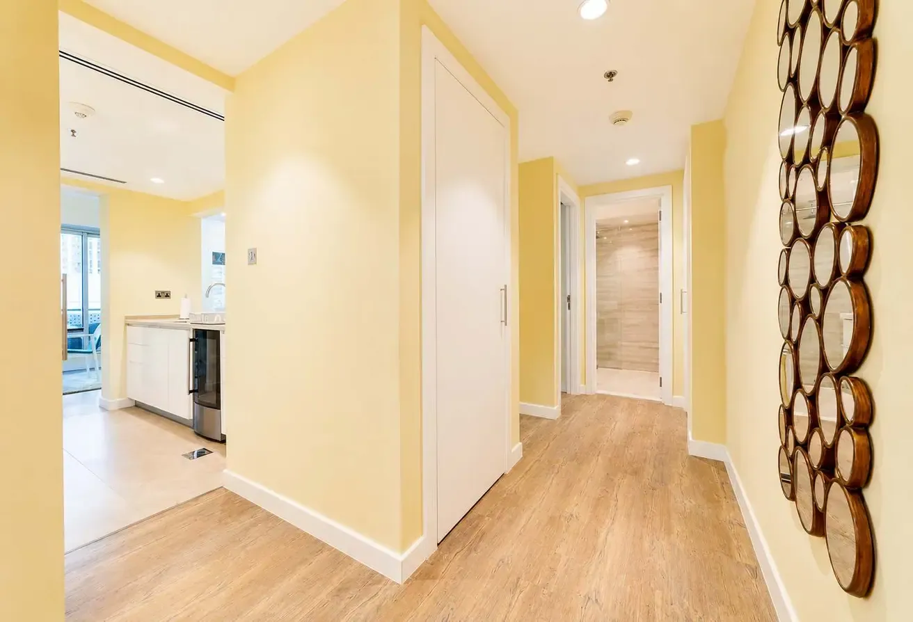 Dubai Marina 1BR Apartment with Gym & Pool