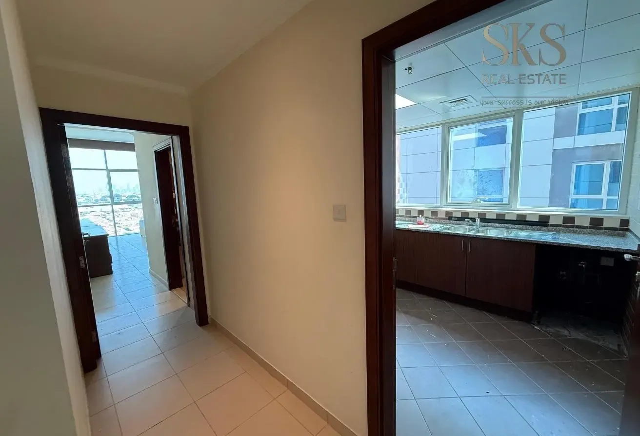 FULLY FURNISHED Upgraded 2 BR APT | NEAR METRO