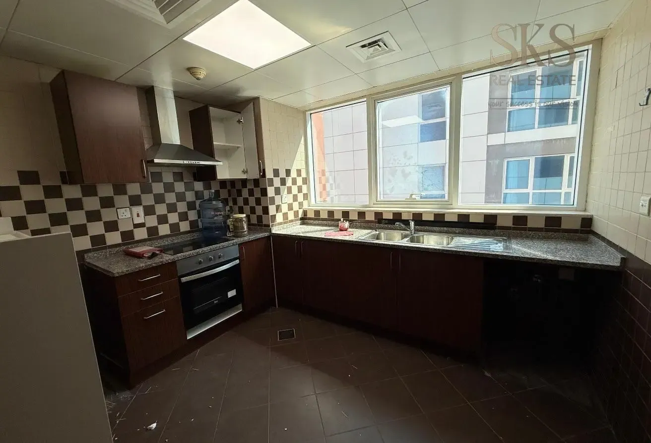 FULLY FURNISHED Upgraded 2 BR APT | NEAR METRO