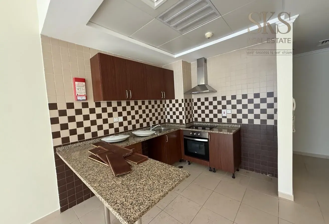 Luxury 1 BR APT | WHITE GOODS | NEAR METRO STATION