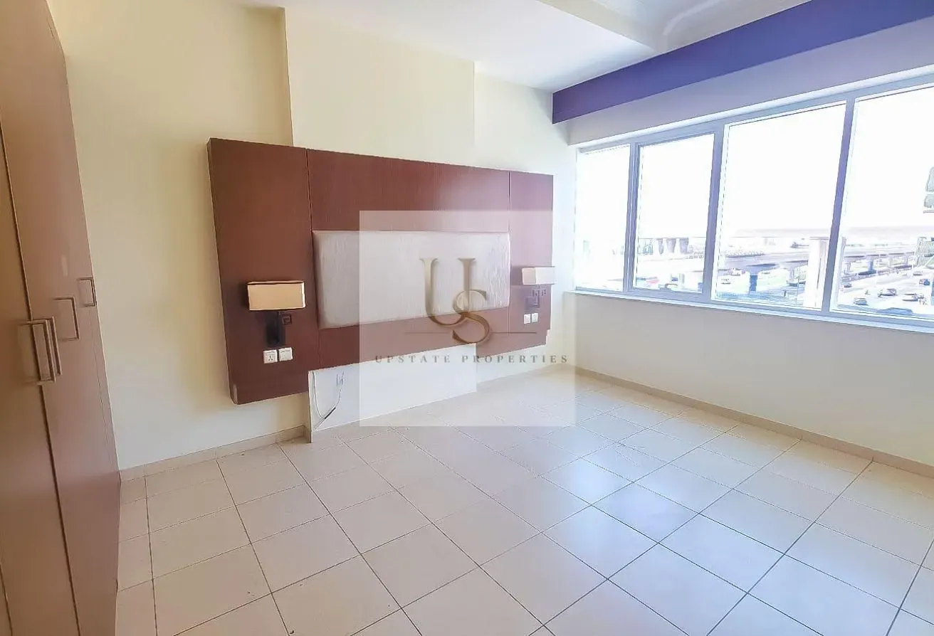 Spacious 1BHK | Sheikh Zayed | Unfurnished