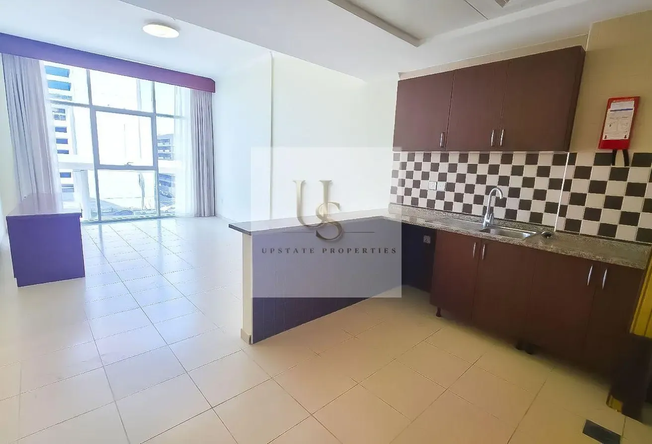 Spacious 1BHK | Sheikh Zayed | Unfurnished