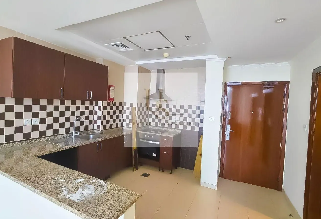 Spacious 1BHK | Sheikh Zayed | Unfurnished