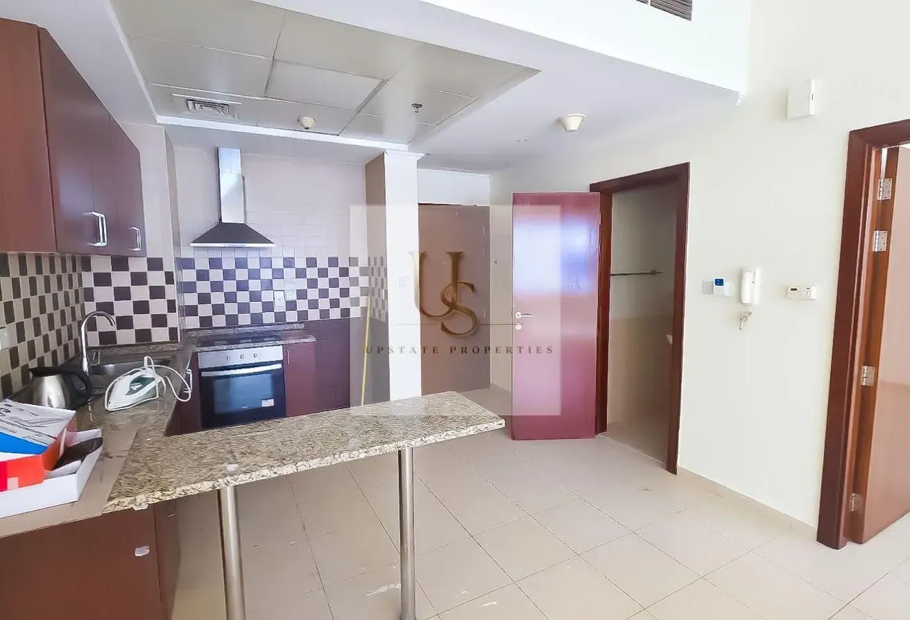 Spacious 1BHK | Sheikh Zayed | Unfurnished