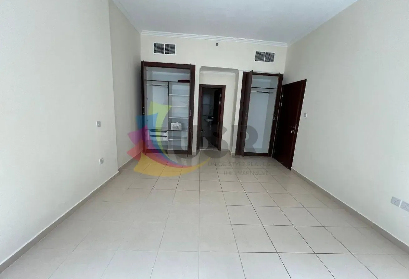 UNFURNISHED 1BHK W/ CLOSE TO METRO FOR 66K