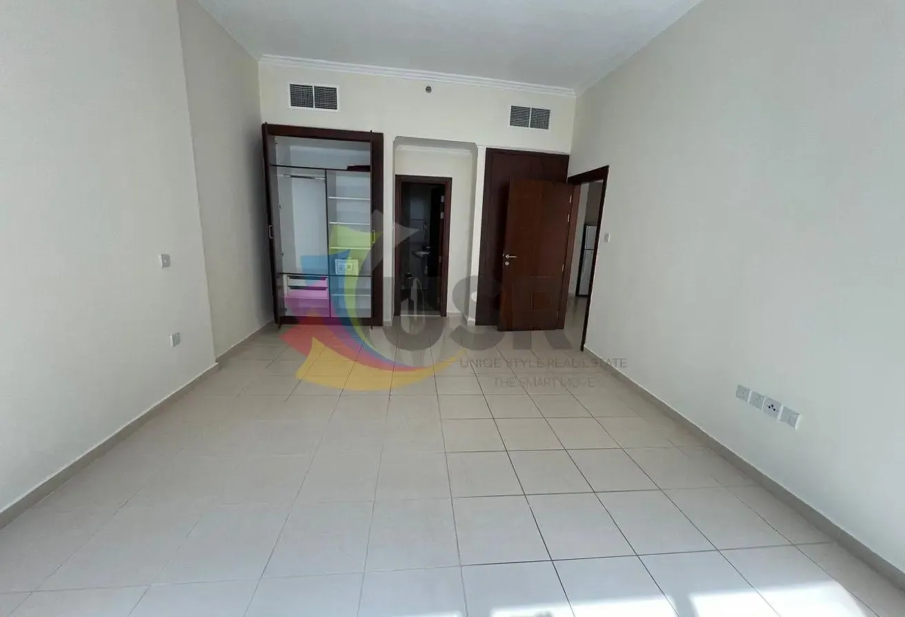 UNFURNISHED 1BHK W/ CLOSE TO METRO FOR 66K