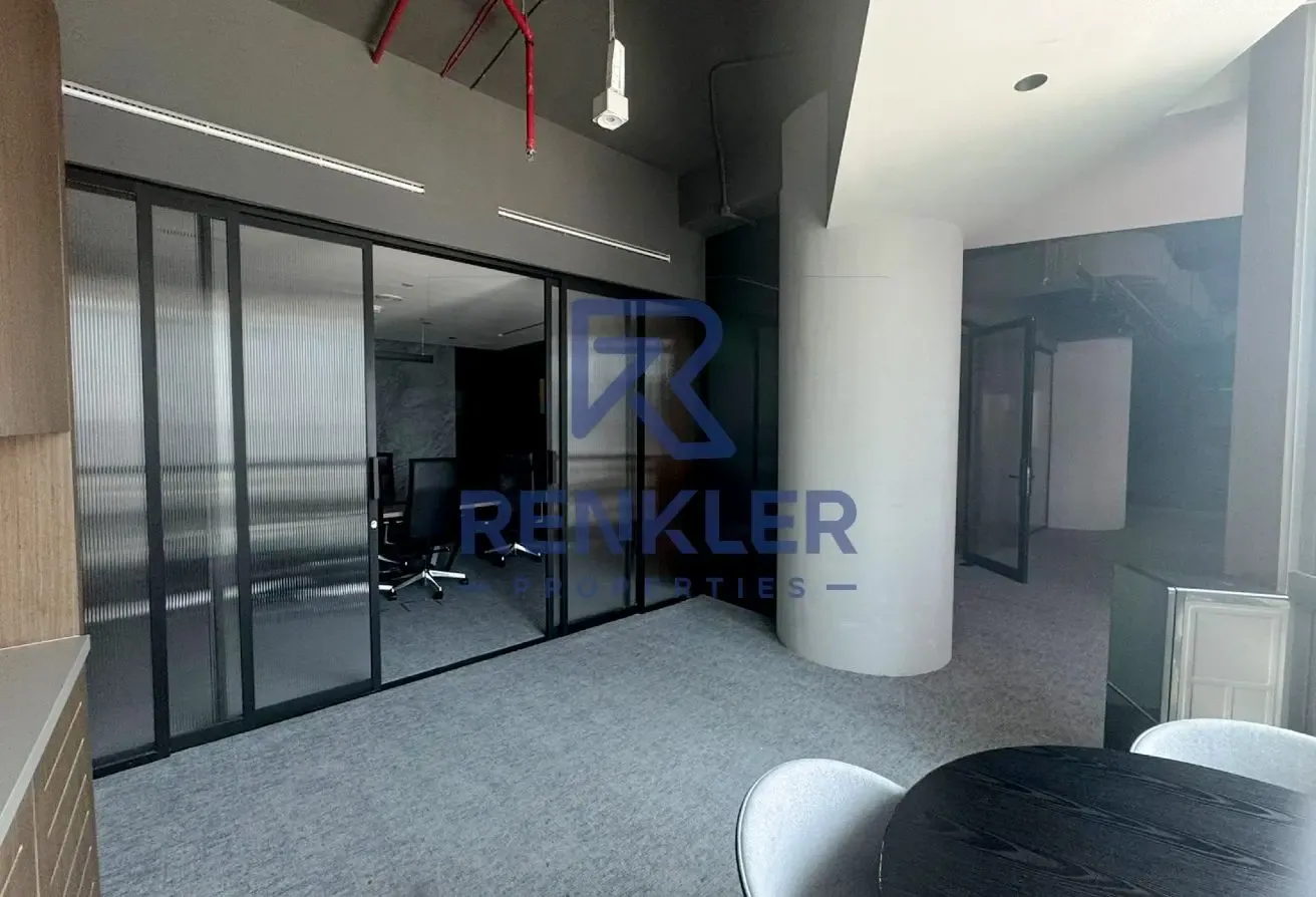 Vacant | Partitioned | Close To Metro | Grade A