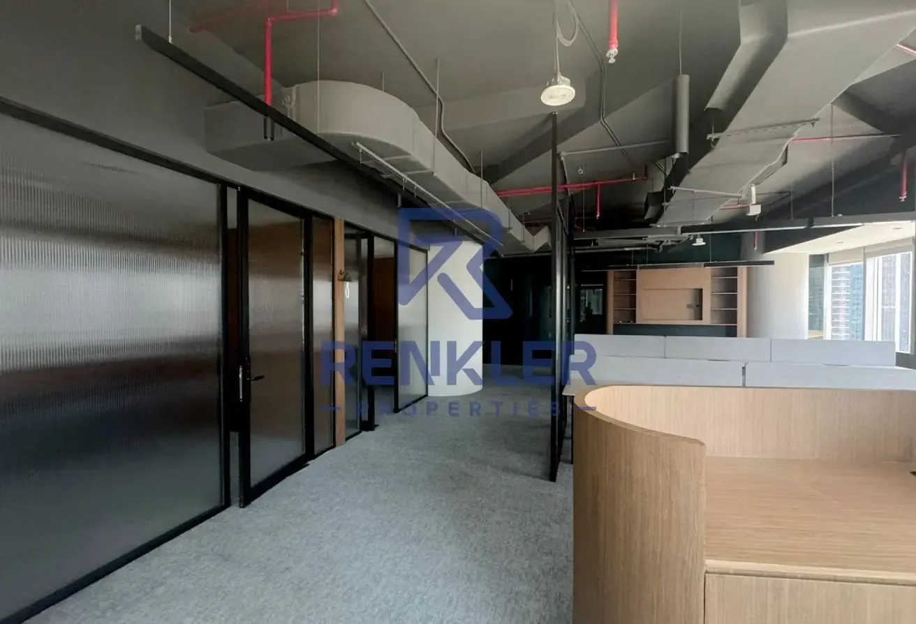 Vacant | Partitioned | Close To Metro | Grade A