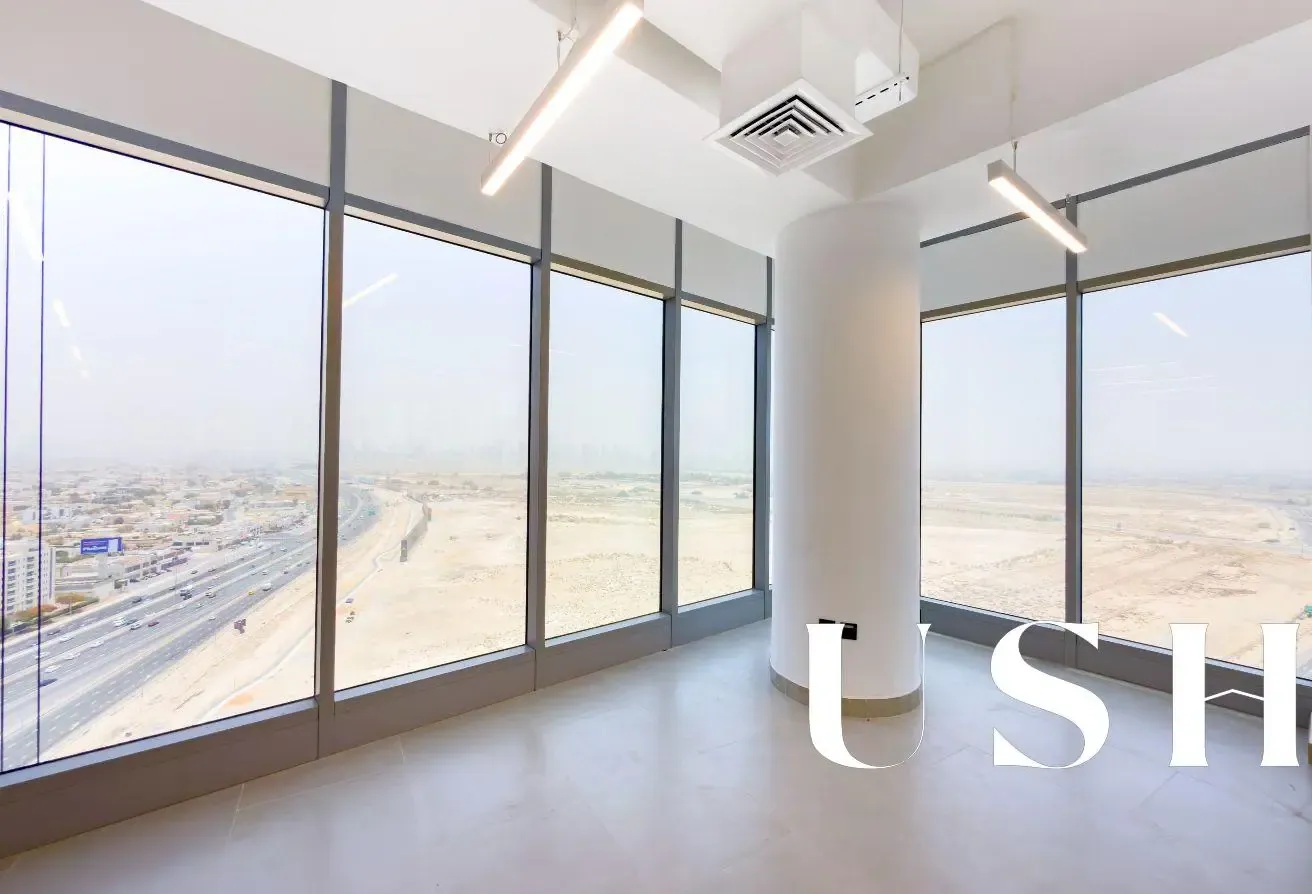 Beautifully Fitted/ Vastu / Corner Office/ Vacant