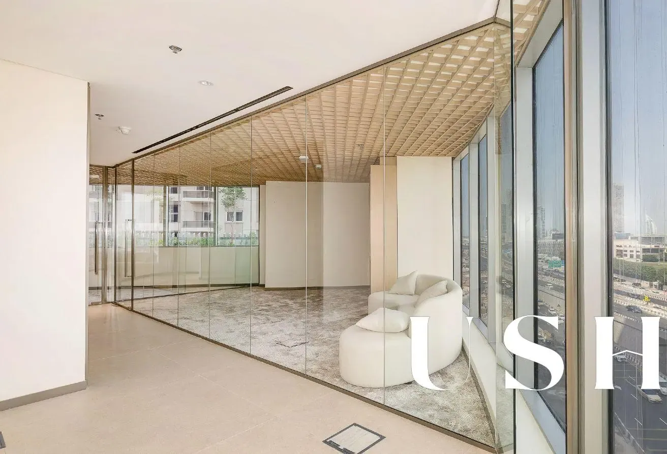 Unique Executive Office| Luxury Fitouts| 5 Parking