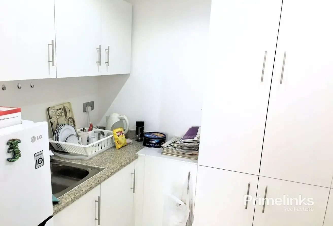 High Floor Fitted and Well Partitioned