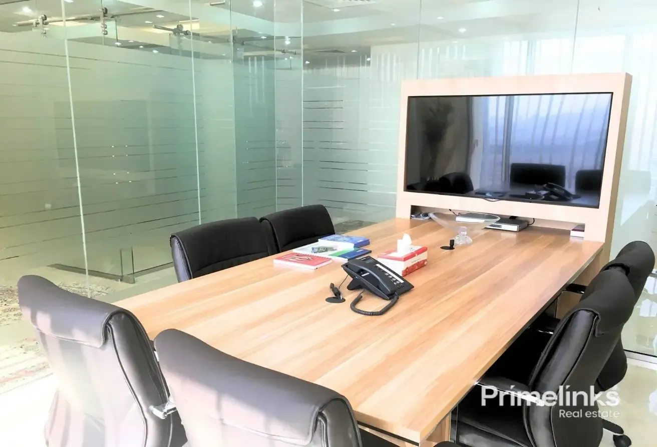 High Floor Fitted and Well Partitioned