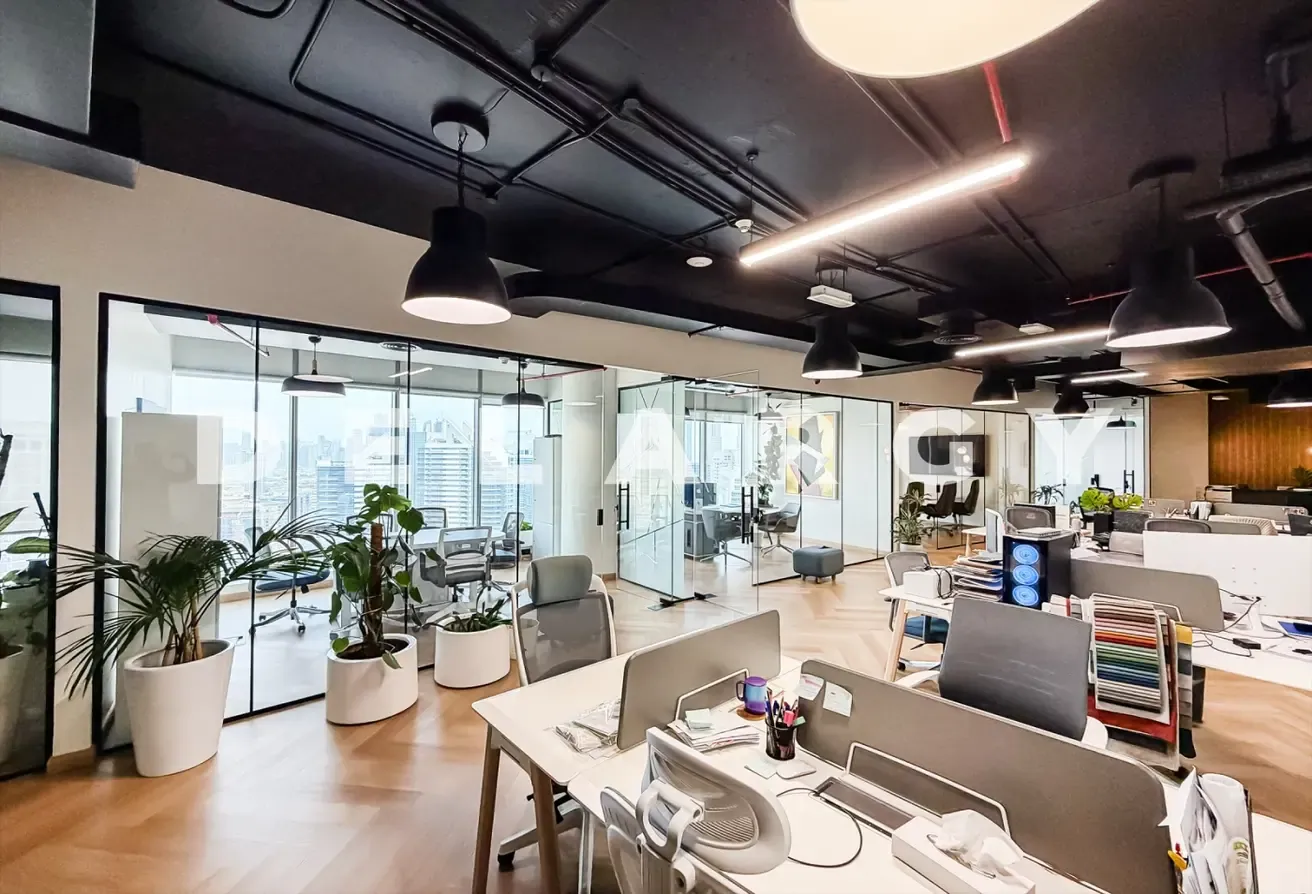Executive Floor | Luxury | Grade A | 2 Parking