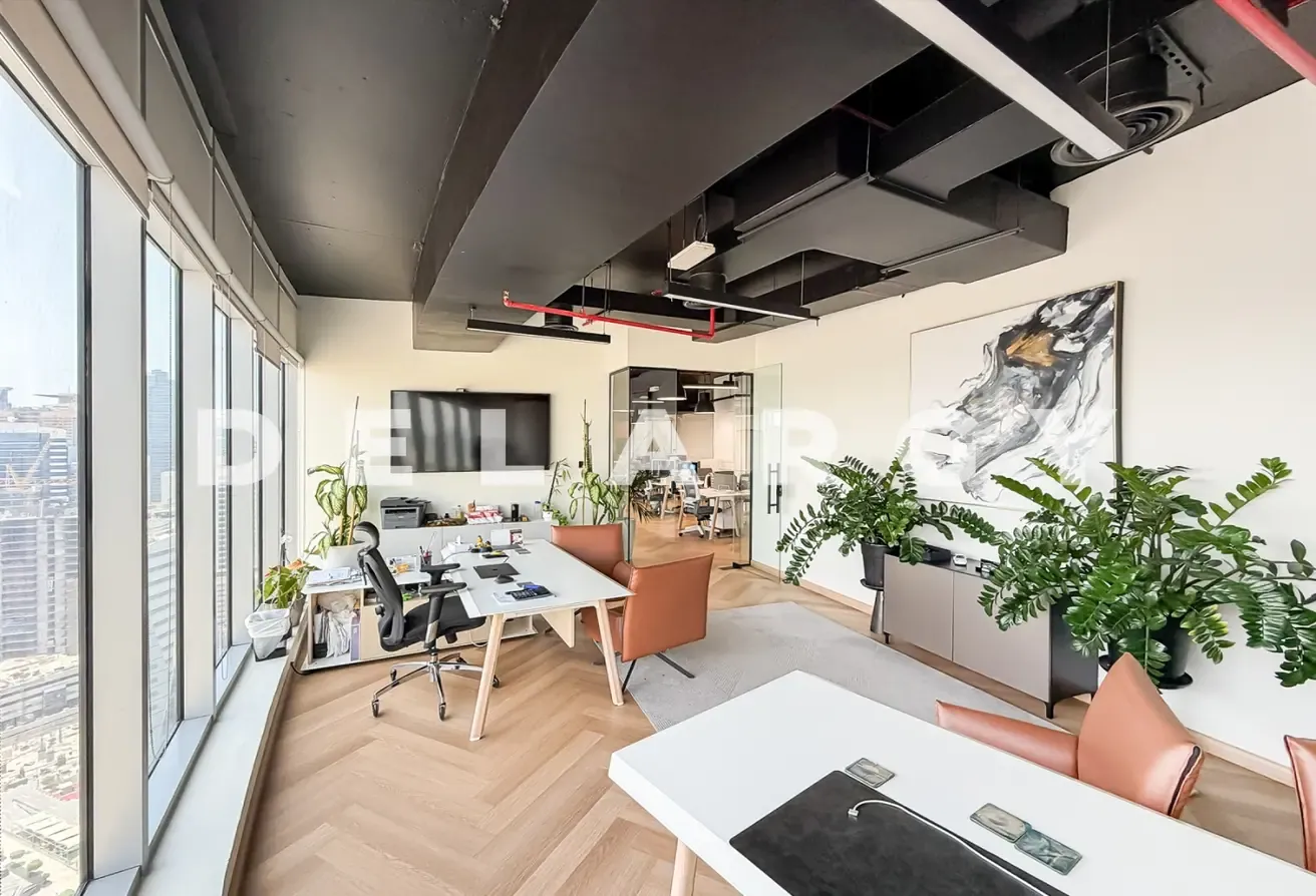 Executive Floor | Luxury | Grade A | 2 Parking